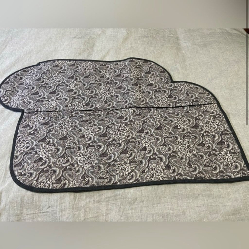 Handmade Quilted Table Runner Centerpiece - Picture 3 of 3